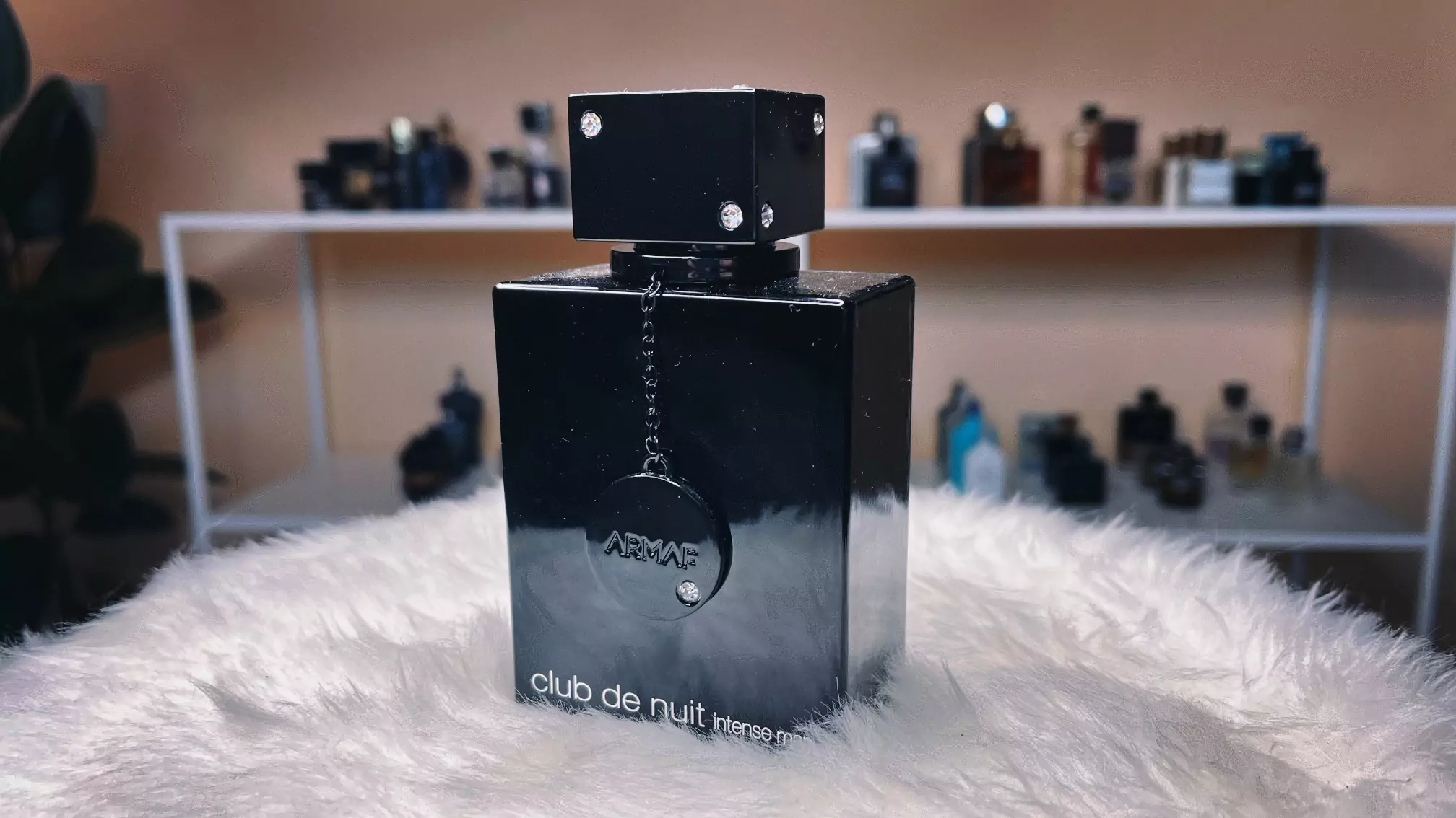 کلاب د نویت اینتنس  20 میل  Club de Nuit Intense